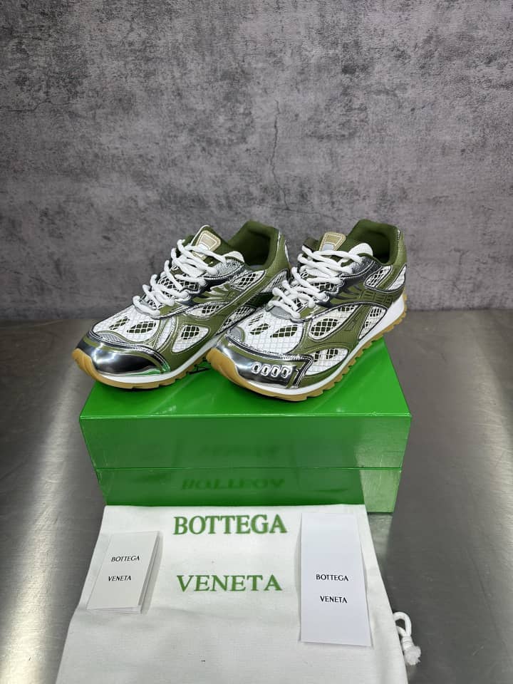 Orbit Sneaker "White/Metallic Gold" / “Orbit Mud Green”