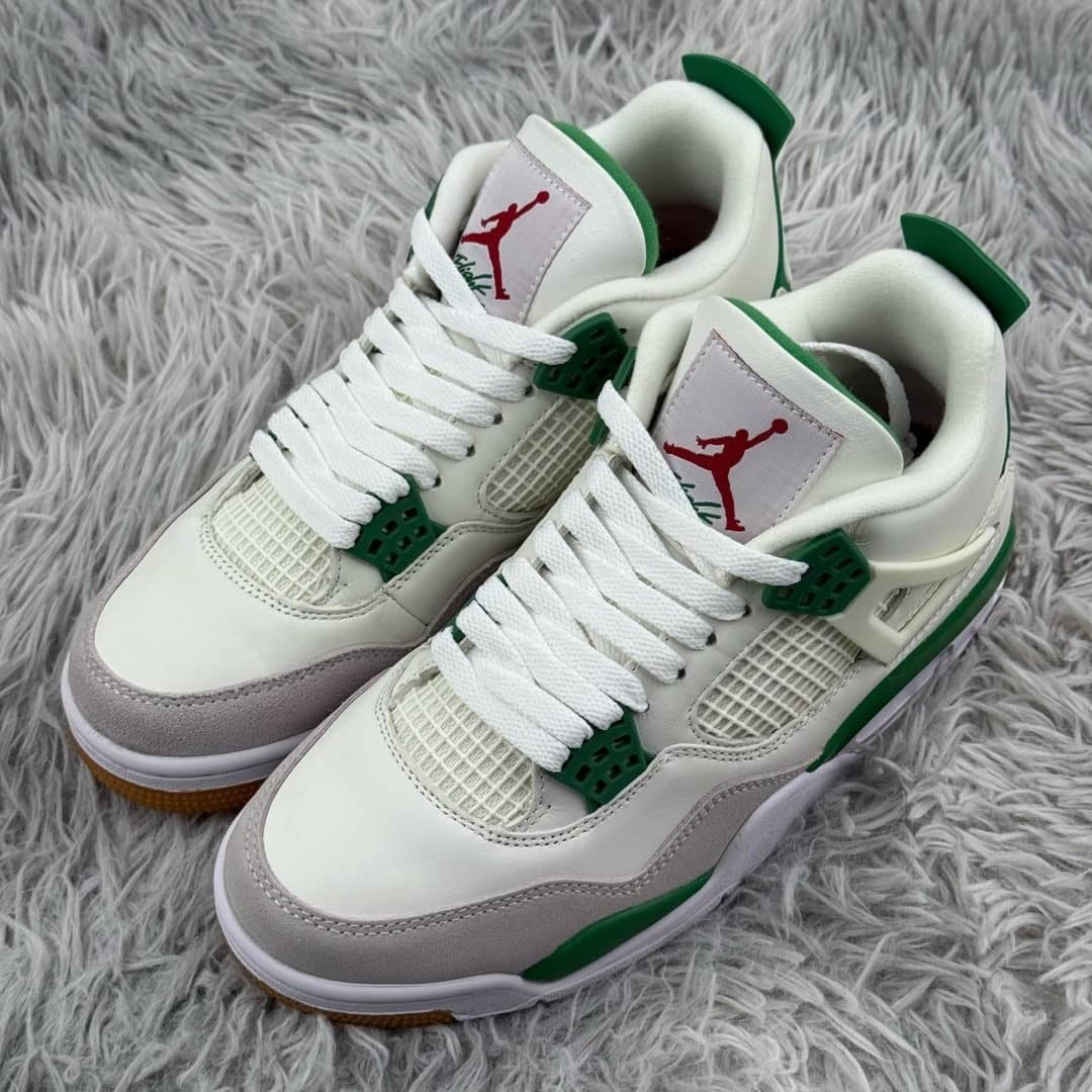 Nike Air Jordan 4 Retro SB Pine Green