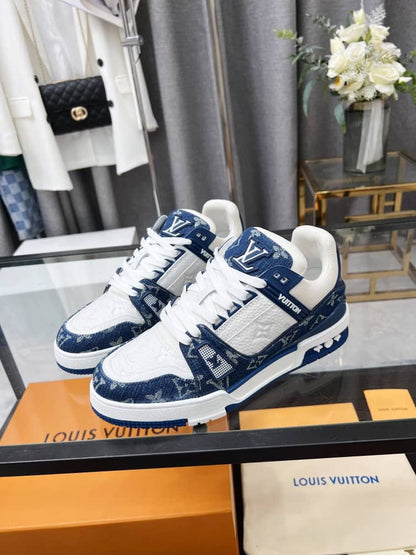 LV Trainer Black Sneaker for Men | LOUIS VUITTON