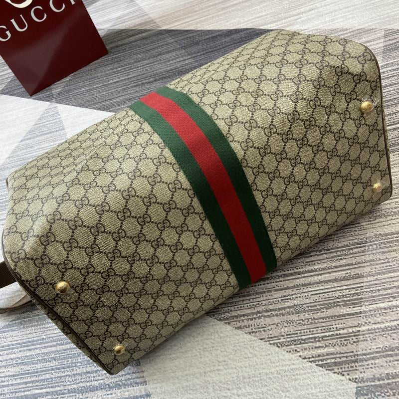 Gucci Savoy medium duffle bag in beige and dark brown