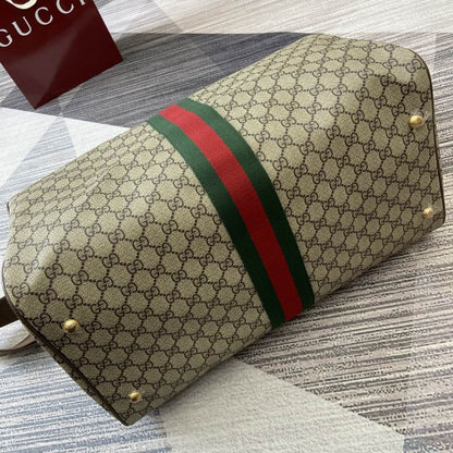 Gucci Savoy medium duffle bag in beige and dark brown