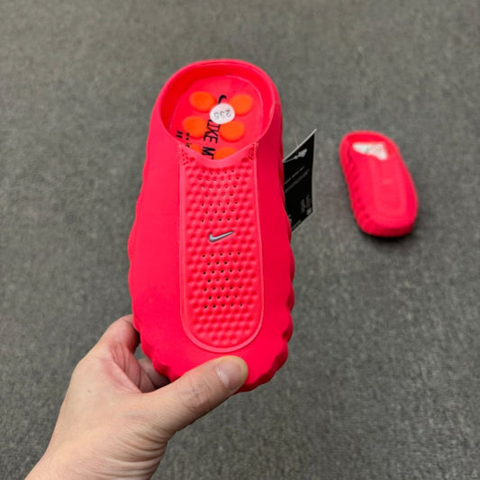 Nike Mind 001 Mules Red