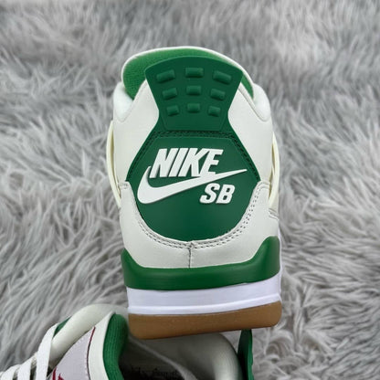 Nike Air Jordan 4 Retro SB Pine Green