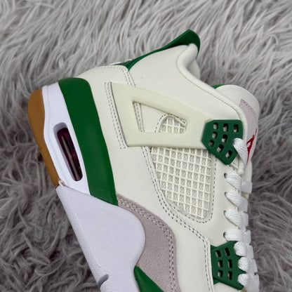 Nike Air Jordan 4 Retro SB Pine Green