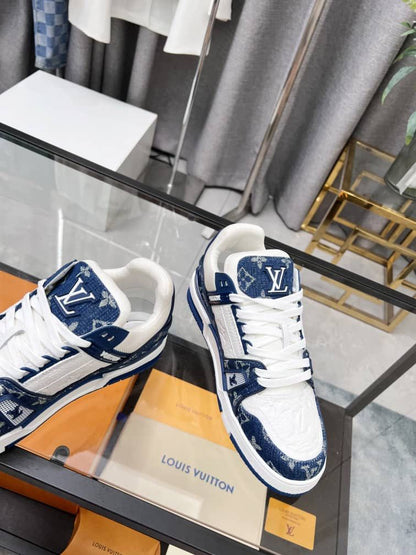 LV Trainer Black Sneaker for Men | LOUIS VUITTON