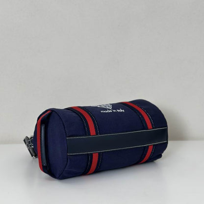 Gucci Pre-Owned Crest Printed Canvas Duffle Bag in blue canvas