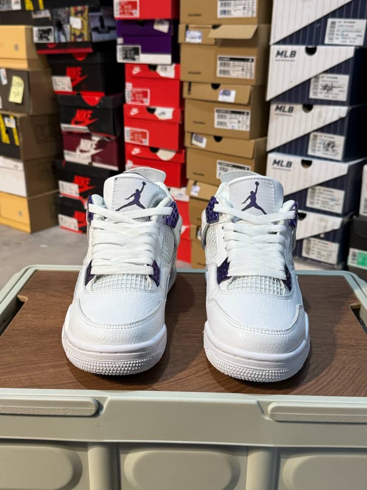 Nike Air Jordan 4 Retro "Metallic Purple,"