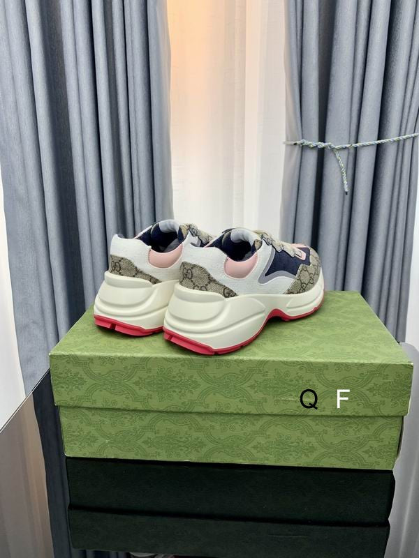 Gucci Wmns GG Rhyton 'Beige White Pink Blue'