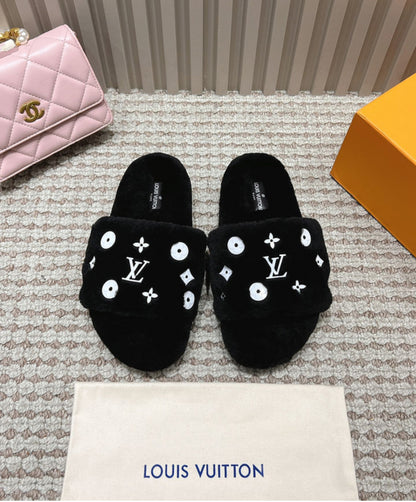Louis Vuitton Pool Pillow Comfort Mule