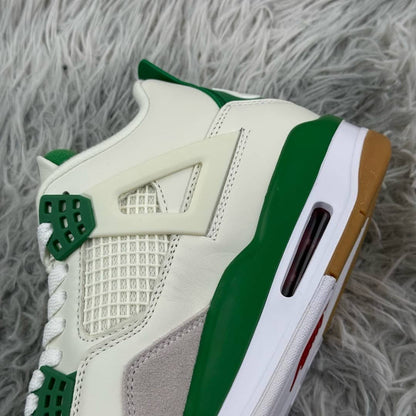 Nike Air Jordan 4 Retro SB Pine Green