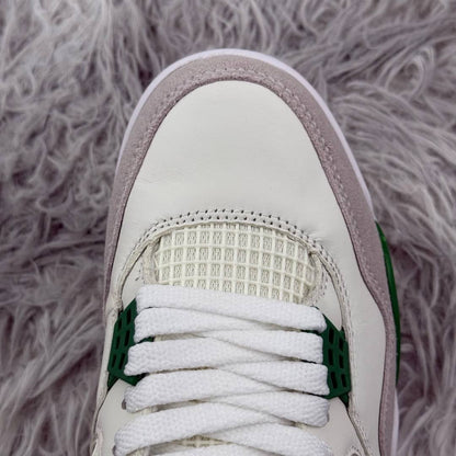 Nike Air Jordan 4 Retro SB Pine Green
