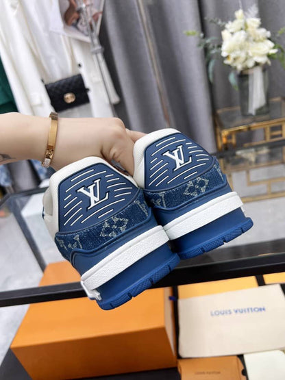 LV Trainer Black Sneaker for Men | LOUIS VUITTON