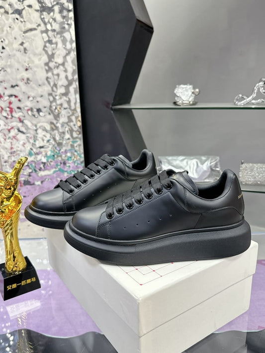 Alexander McQueen Black