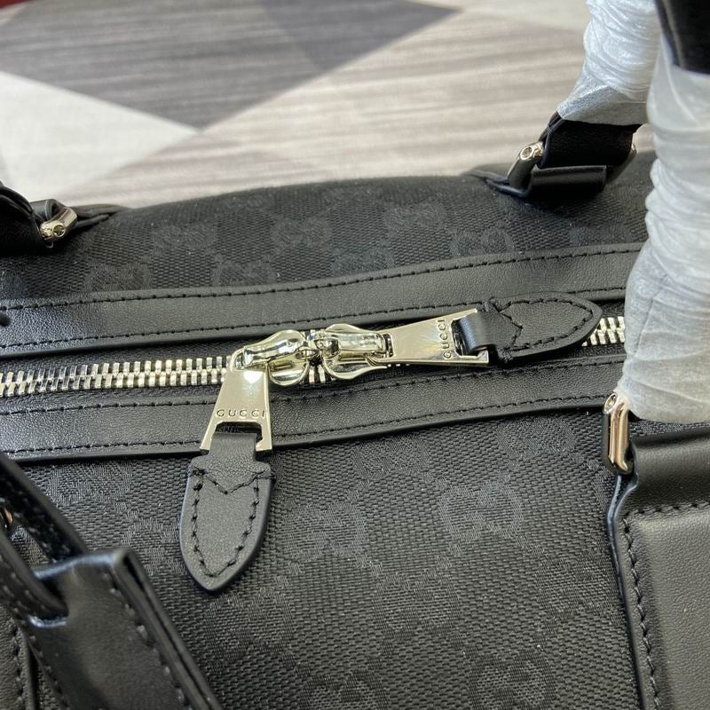 Gucci GG Black large duffle bag in black GG Supreme