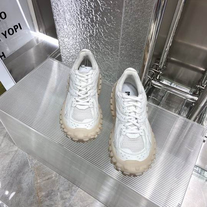 Balenciaga Bouncer Defender Beige