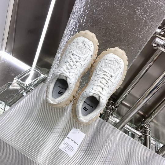 Balenciaga Bouncer Defender Beige