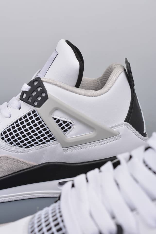 Nike Air Jordan Retro 4 Military Black
