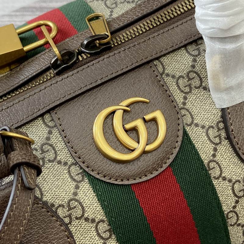 Gucci Savoy medium duffle bag in beige and dark brown