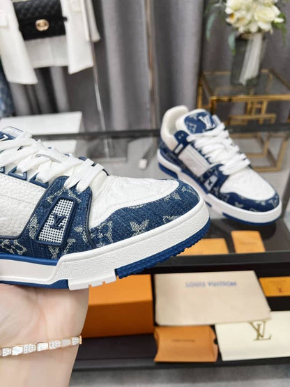 LV Trainer Black Sneaker for Men | LOUIS VUITTON